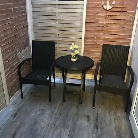 Dama Blizina Amfiteatra I Bus Kolodvora ,besplatan Privatni Parking,self-check- In * Pula