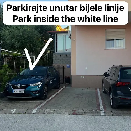 Dama Blizina Amfiteatra I Bus Kolodvora ,besplatan Privatni Parking,self-check- In Apartment *