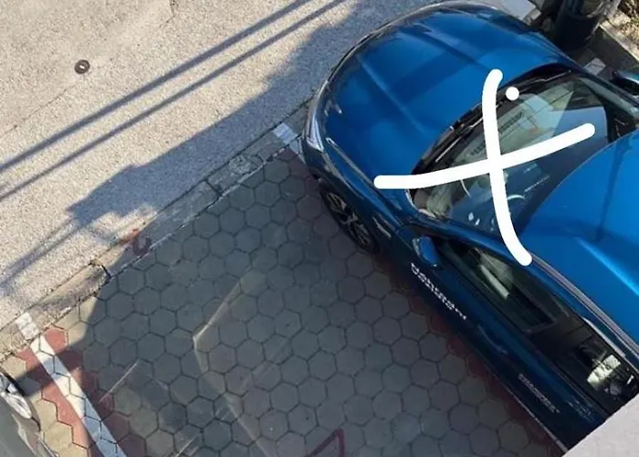 Апартаменты Dama Blizina Amfiteatra I Bus Kolodvora ,besplatan Privatni Parking,self-check- In Пула